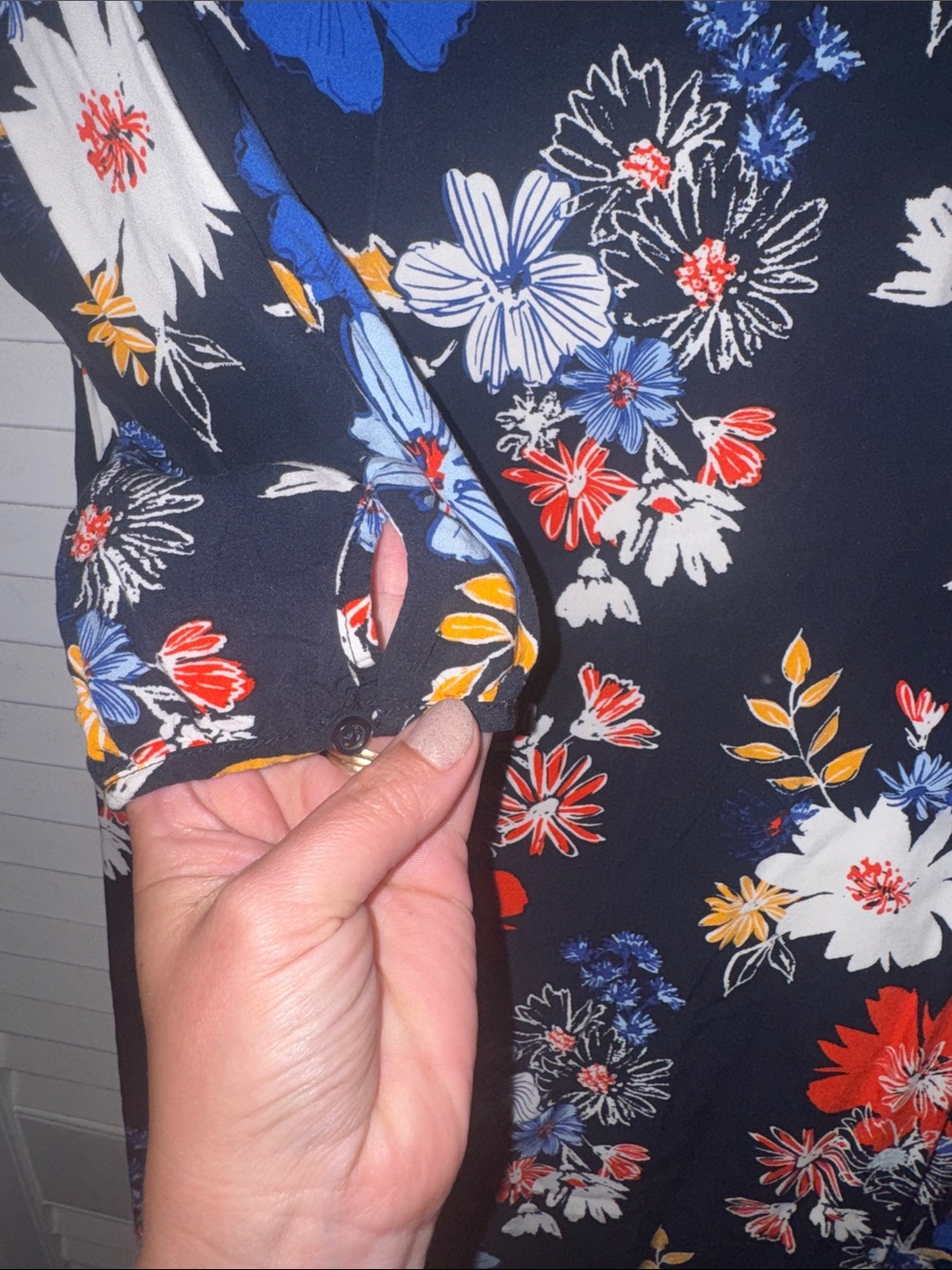 Old Navy Women's Navy Floral Shift Dress - Blue, Red & White - Picture 3 of 5